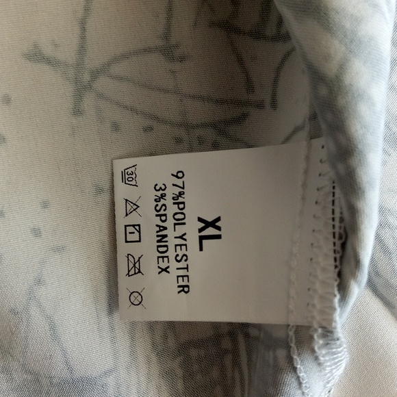 New Hawaiian XL Men's Shirt - Picture 4 of 4